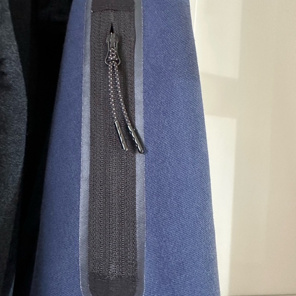 Nike Tech hard to find XS in hard to find color 🦄 obsidian blk looks dar… - Picture 5 of 5